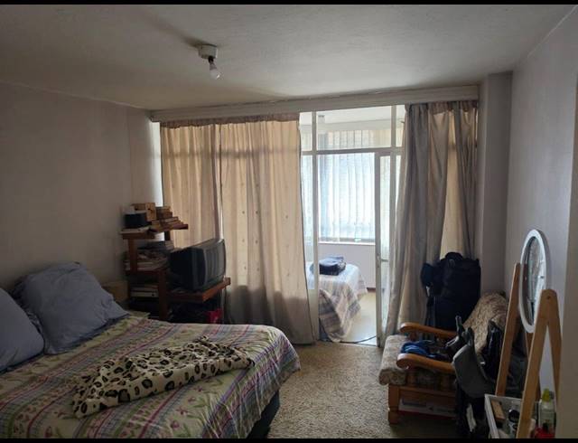 1.5 BEDROOM APARTMENT FOR SALE IN SUNNYSIDE